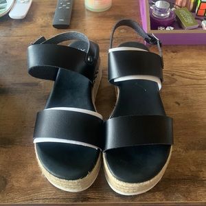 Black platform sandals